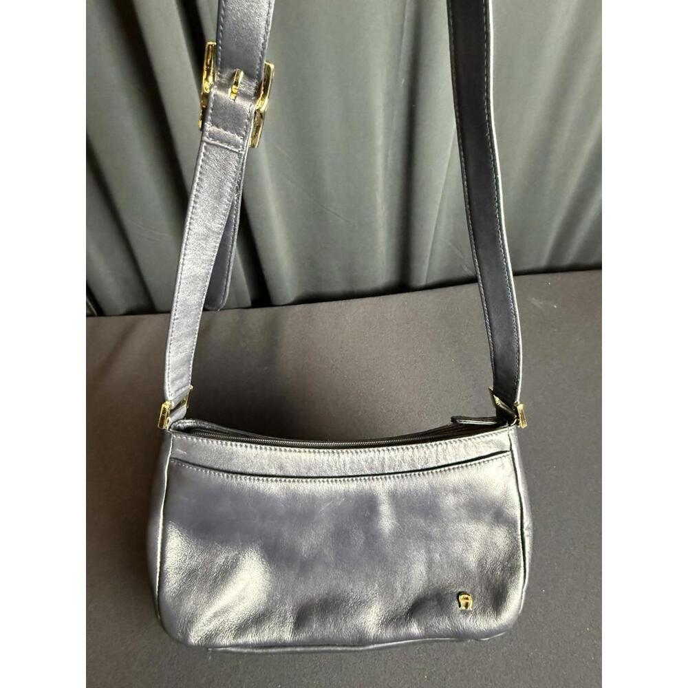 Etienne Aigner Leather Crossbody Shoulder Bag Navy Blue Gold Logo Vintage